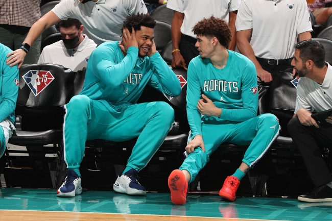 EV由两部 EV由两部