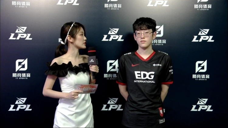 通过门将参 通过门将参